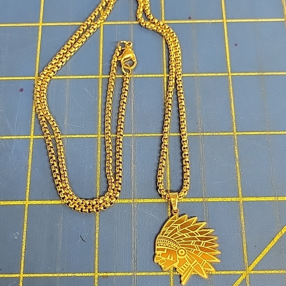 Indian Head 1" Gold Tone 23" Necklace